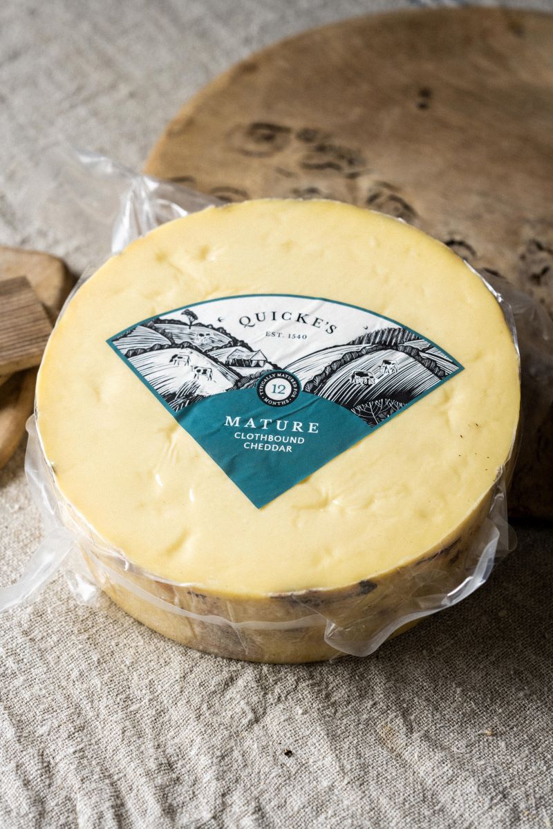 Mature Clothbound Cheddar - 4kg half cheese