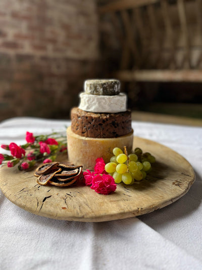 NEW Quicke's Bumble Down Celebration Cheese Cake