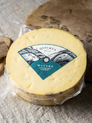 Mature Clothbound Cheddar - 4kg half cheese