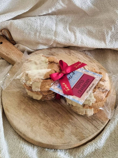 Teoni’s White Chocolate Dipped Cranberry Cookies