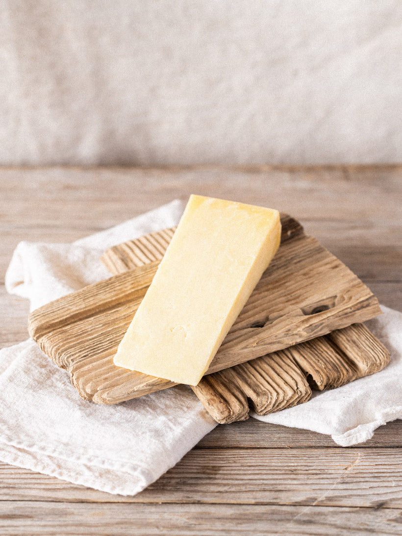 Mature Clothbound Cheddar